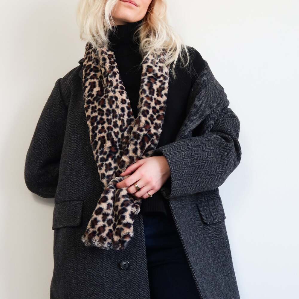 Vintage Jaclyn Smith Brown Leopard Print Scarf